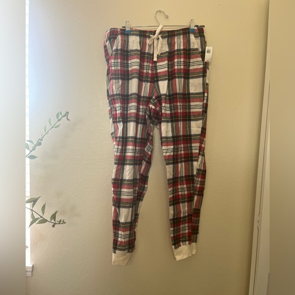 Old Navy holiday plaid new with tags match the fam pj pants - Picture 1 of 4